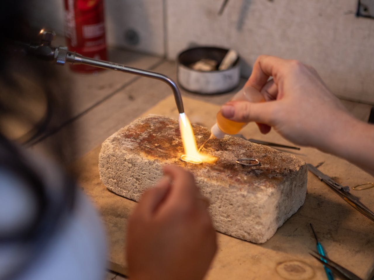 Mapping of education and skills programming in jewellery and allied trades, UK